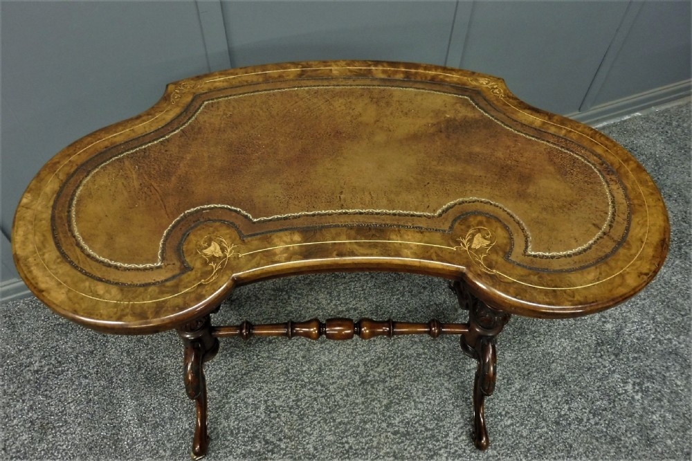 BEAUTIFUL VICTORIAN LADIES WRITING TABLE
