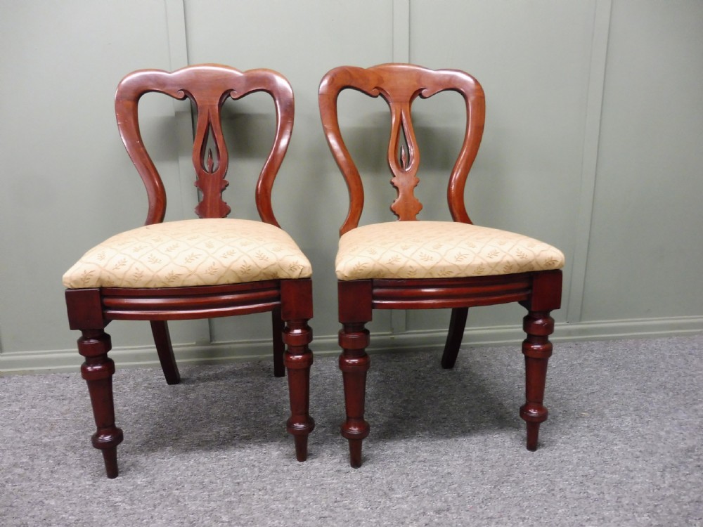 SET OF 12 VICTORIAN SPEARPOINT BALLOON BACK DINING CHAIRS View VIII