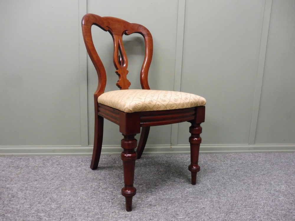 SET OF 12 VICTORIAN SPEARPOINT BALLOON BACK DINING CHAIRS View XIII