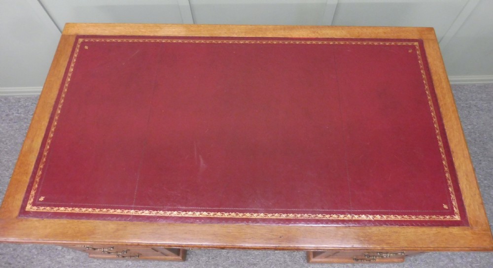 EDWARDIAN OAK PEDESTAL  DESK View IV