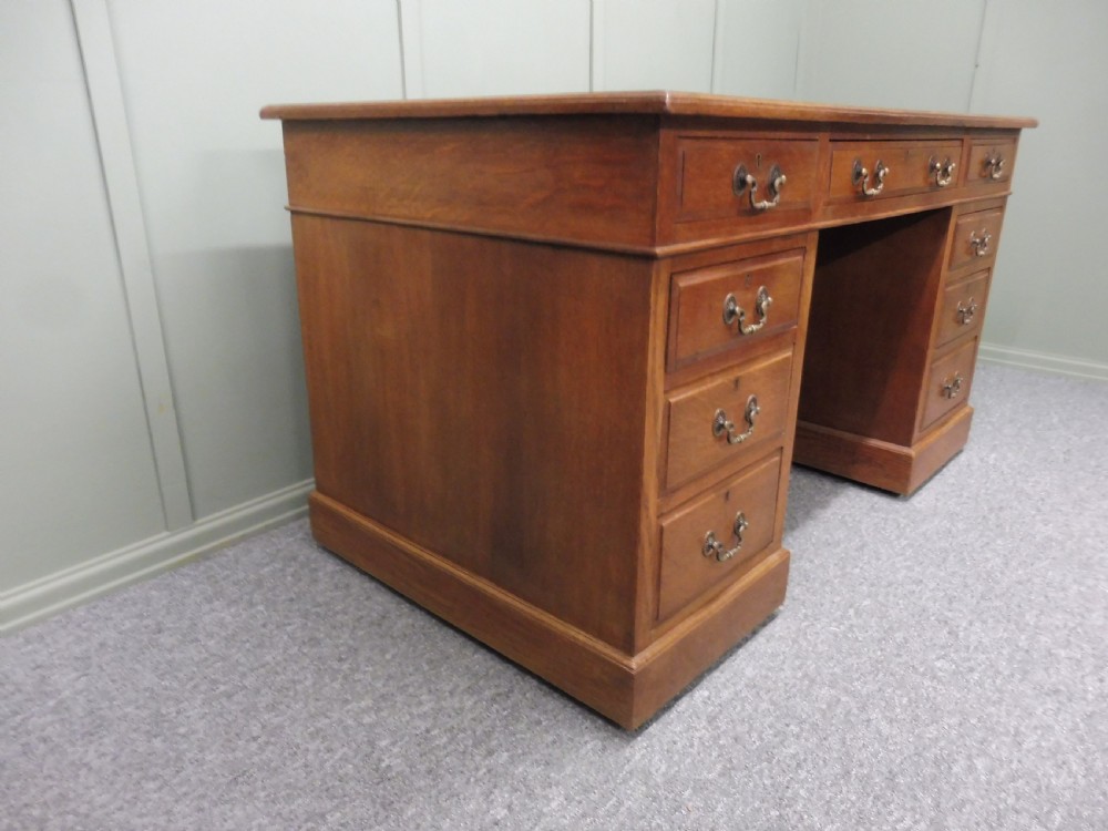 EDWARDIAN OAK PEDESTAL  DESK View V