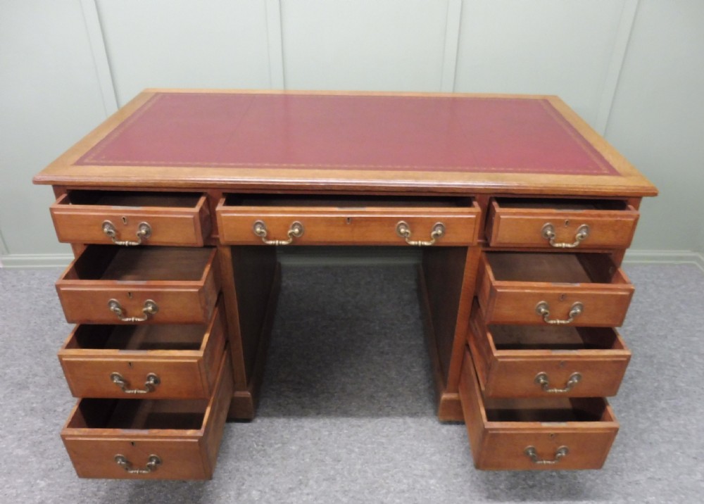 EDWARDIAN OAK PEDESTAL  DESK View VII