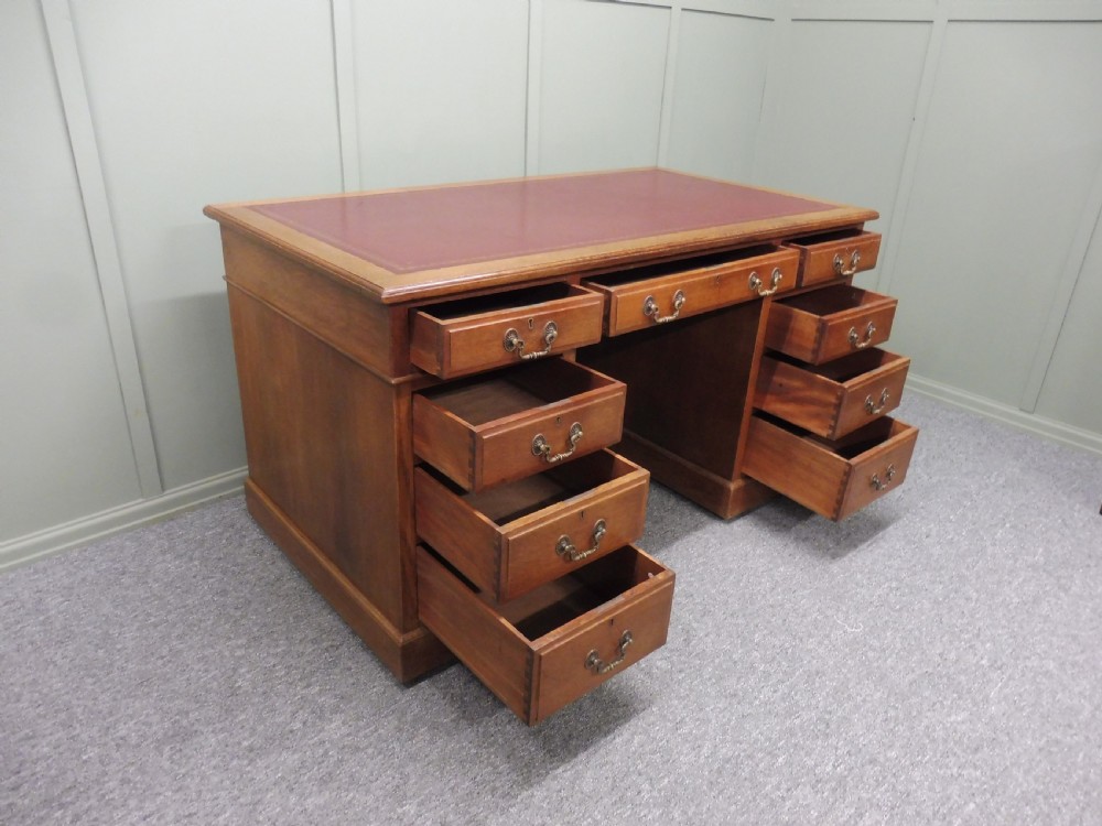 EDWARDIAN OAK PEDESTAL  DESK View VIII
