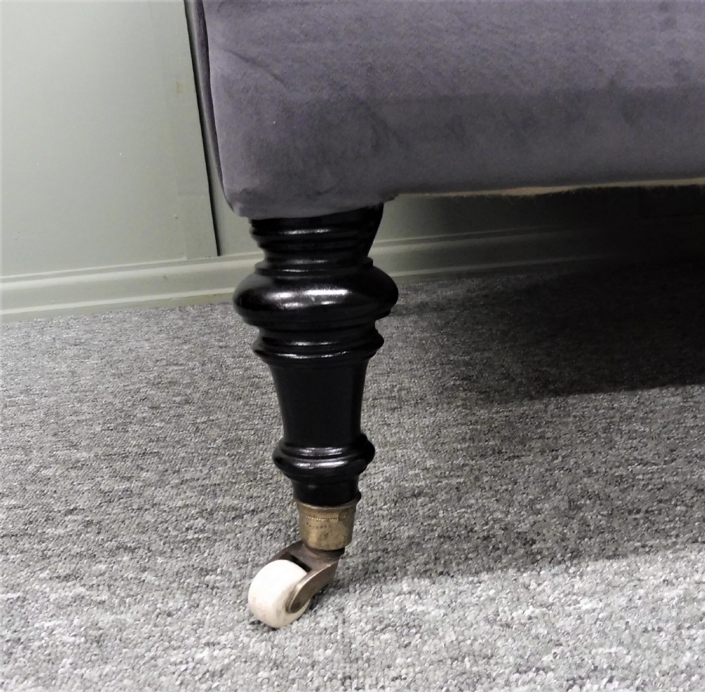 RESTORED VICTORIAN CHESTERFIELD SOFA View XV