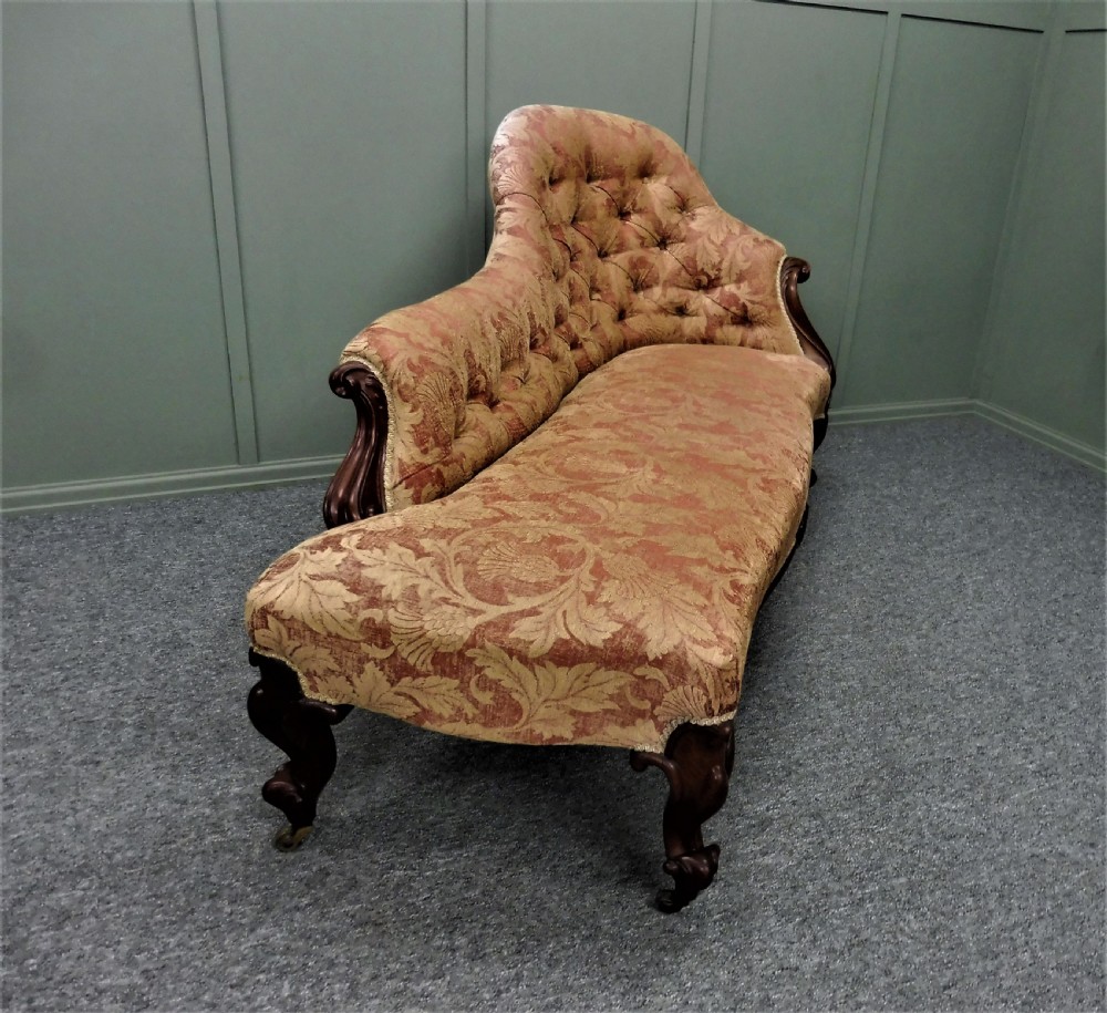 19TH CENTURY WALNUT CHAISE LONGUE View VIII