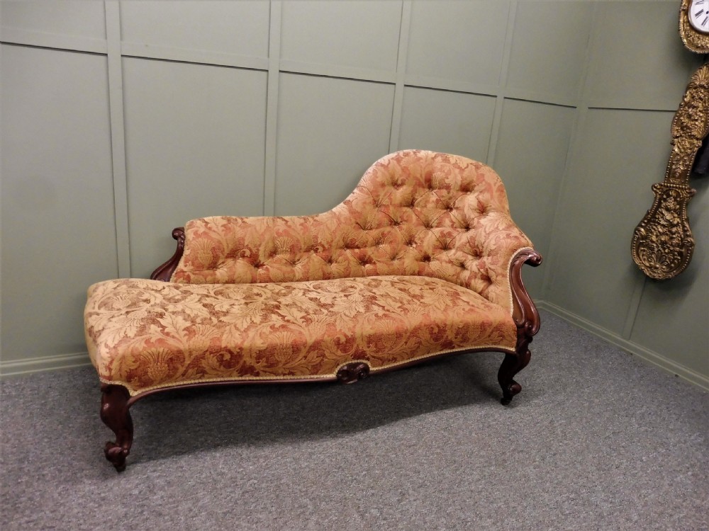 19TH CENTURY WALNUT CHAISE LONGUE View IX