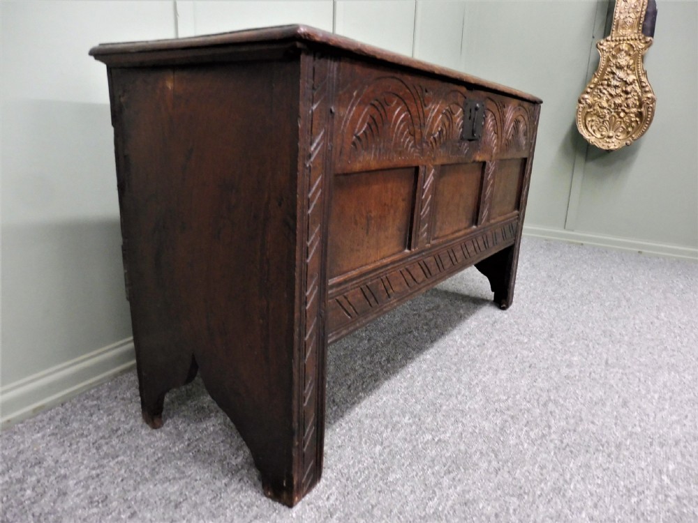SMALL 18TH CENTURY OAK AND ELM COFFER View VI