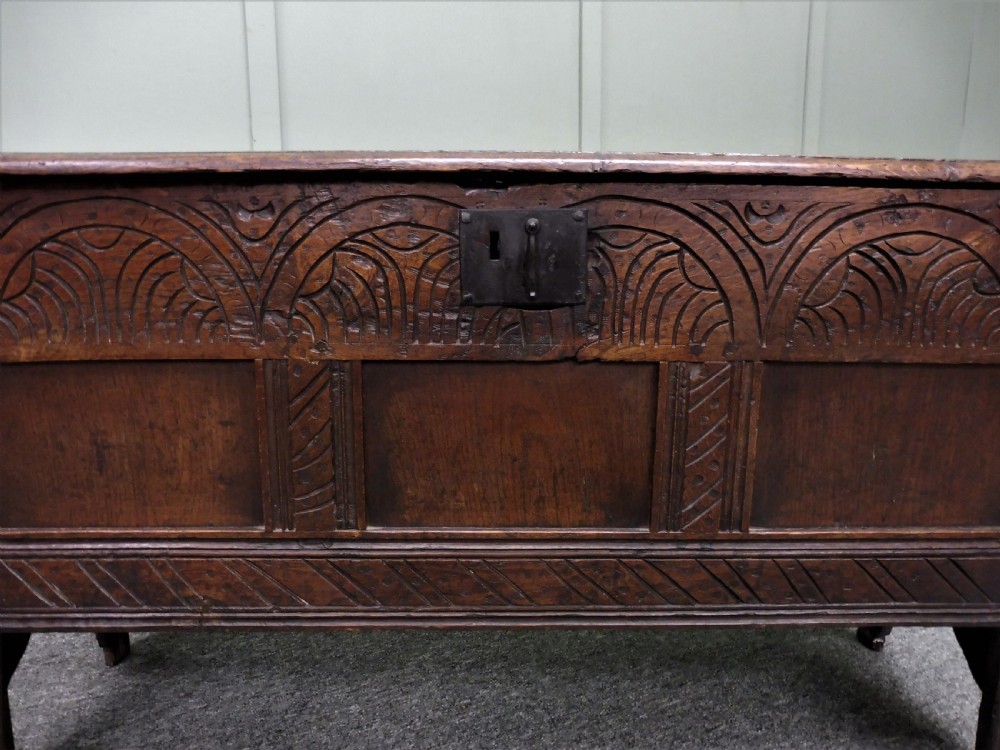 SMALL 18TH CENTURY OAK AND ELM COFFER View VIII