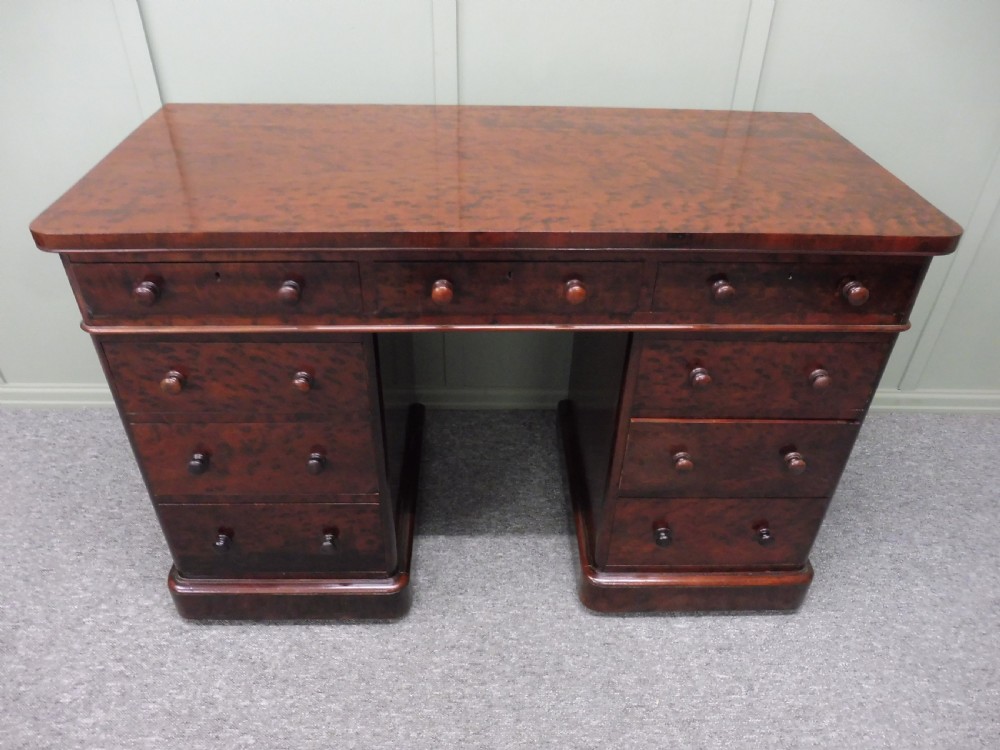 VICTORIAN PEDESTAL DESK IN PLUM PUDDING MAHOGANY View III
