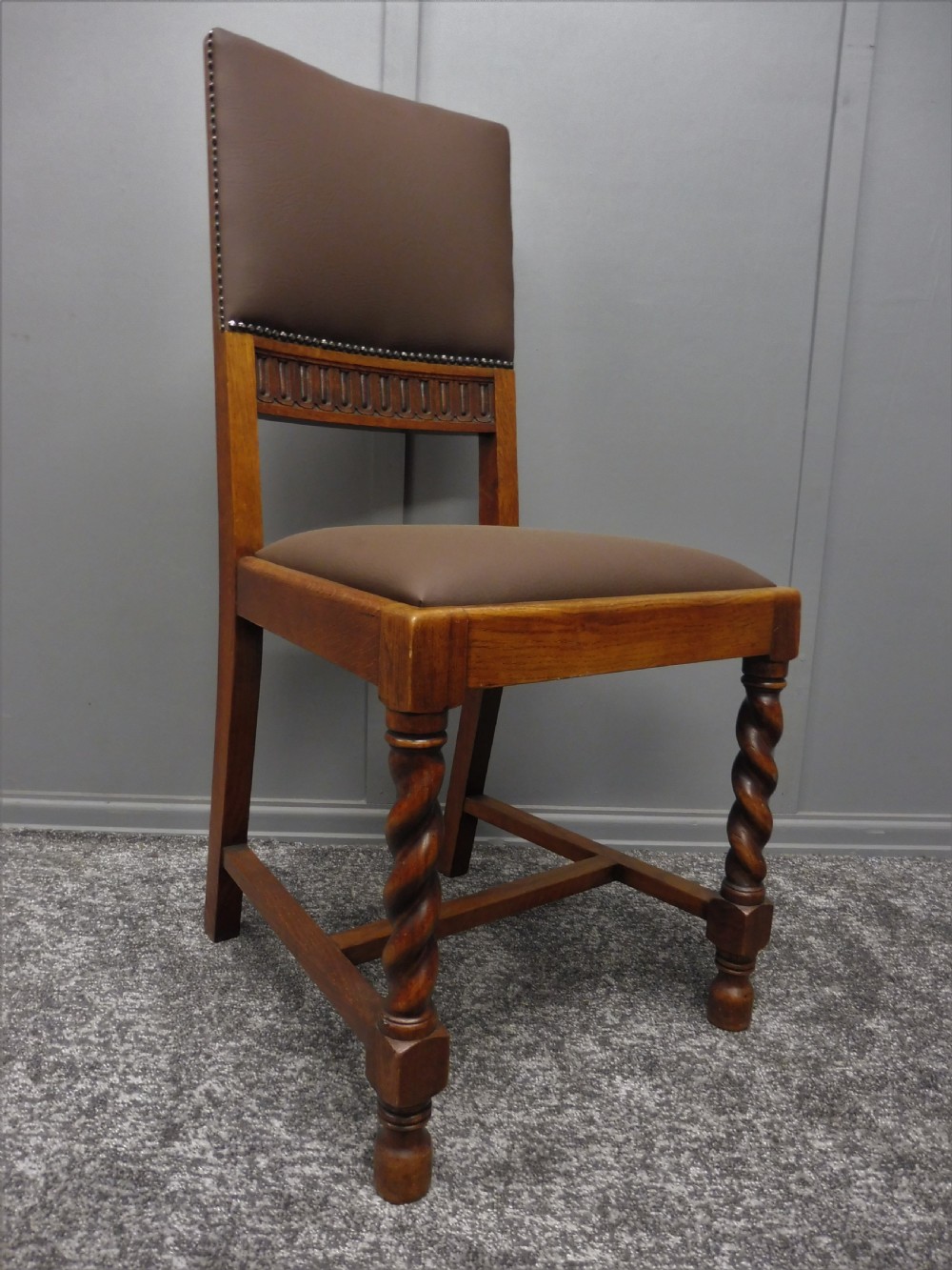 SET OF 8 OAK DINING CHAIRS View IX