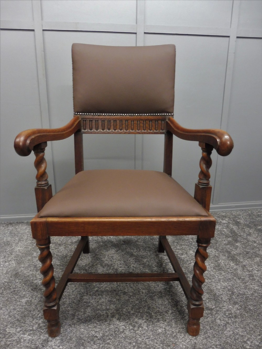 SET OF 8 OAK DINING CHAIRS View XVI