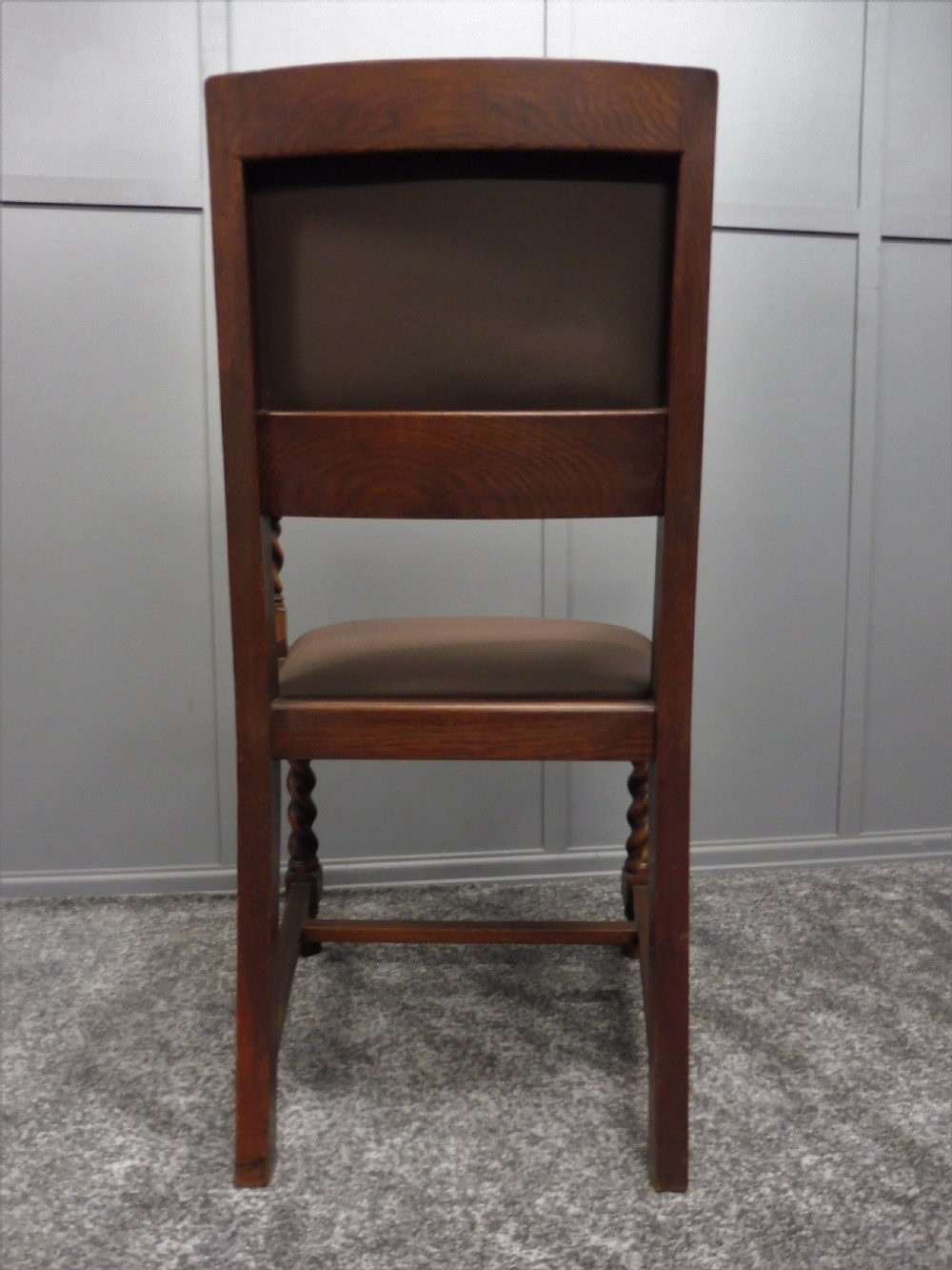 SET OF 8 OAK DINING CHAIRS View XVIII