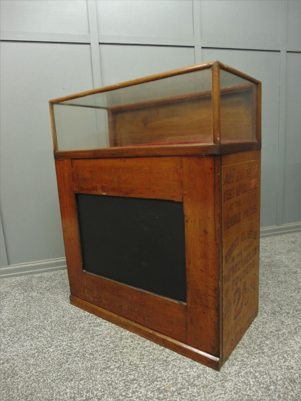 VERY RARE  VICTORIAN SPECTACLE DISPLAY COUNTER View V