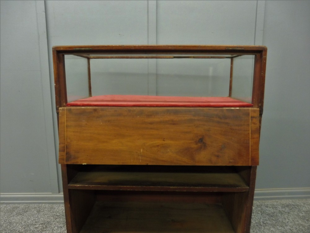 VERY RARE  VICTORIAN SPECTACLE DISPLAY COUNTER View IX