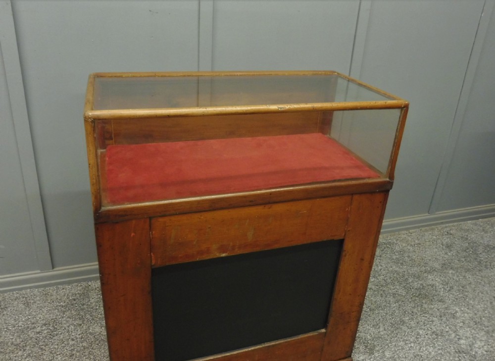 VERY RARE  VICTORIAN SPECTACLE DISPLAY COUNTER View XI
