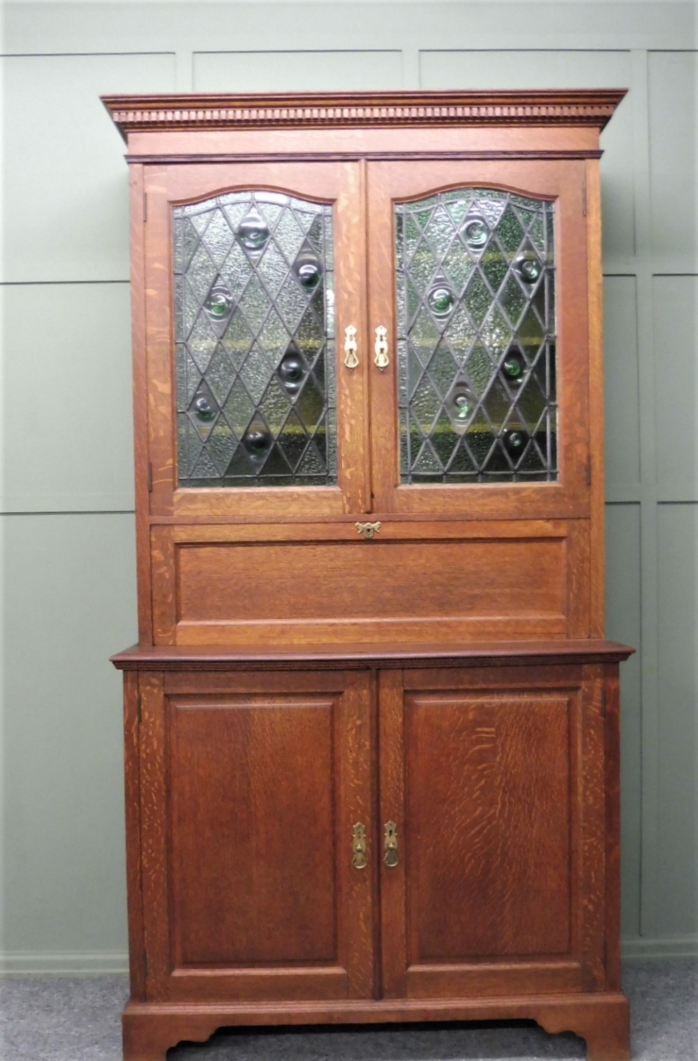 OAK ARTS AND CRAFTS BOOKCASE BY SHAPLAND AND PETTER