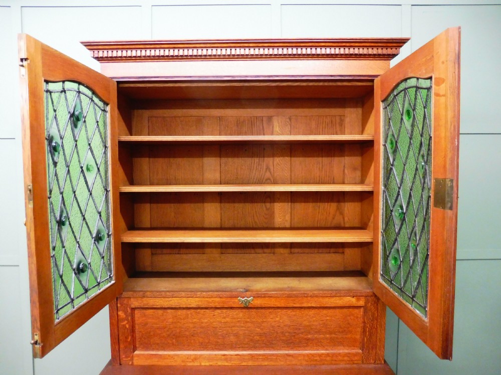 OAK ARTS AND CRAFTS BOOKCASE BY SHAPLAND AND PETTER View XIV