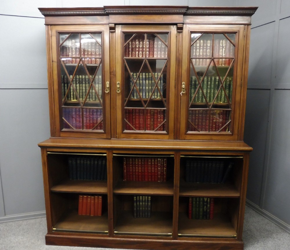 EDWARDIAN MAHOGANY BOOKCASE View II