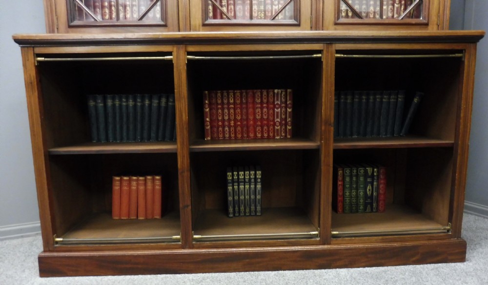 EDWARDIAN MAHOGANY BOOKCASE View IV