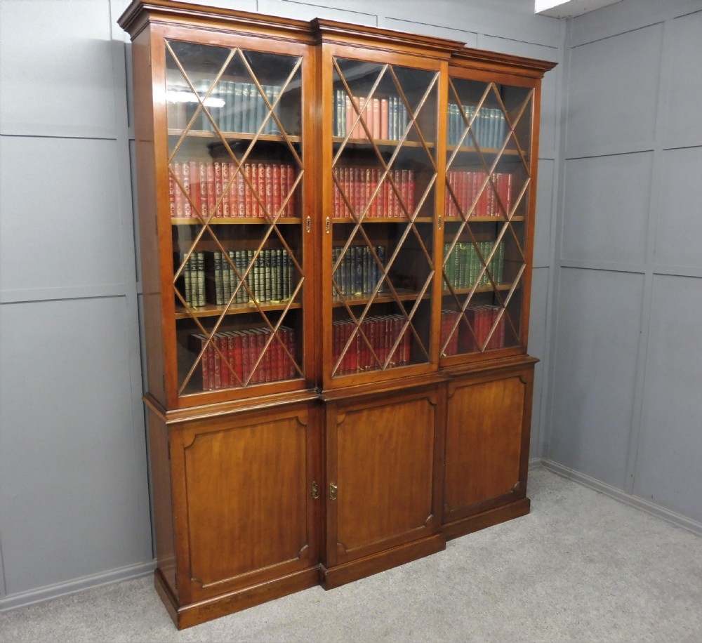 EDWARDIAN MAHOGANY LIBRARY BOOKCASE