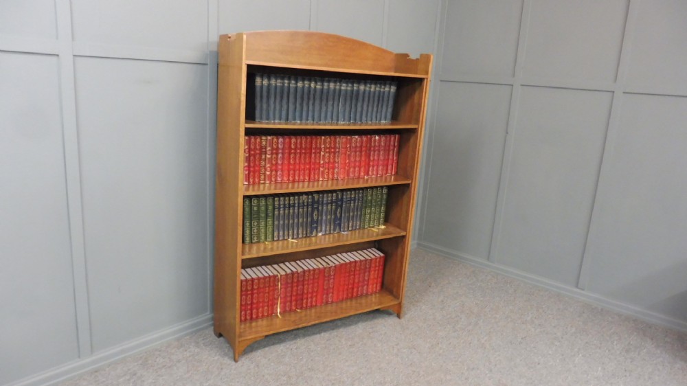 OAK ARTS AND CRAFTS OPEN BOOKCASE 