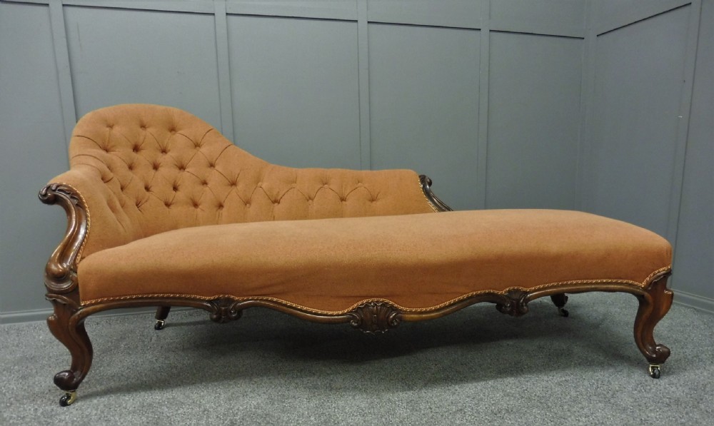 19TH CENTURY ROSEWOOD CHAISE LONGUE View II