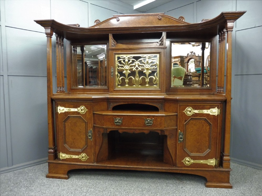LARGE ARTS AND CRAFTS POLLARD OAK SIDEBOARD View IV