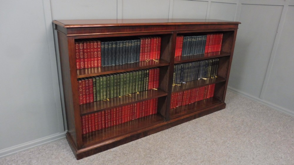 VICTORIAN MAHOGANY BOOKCASE CIRCA 1890