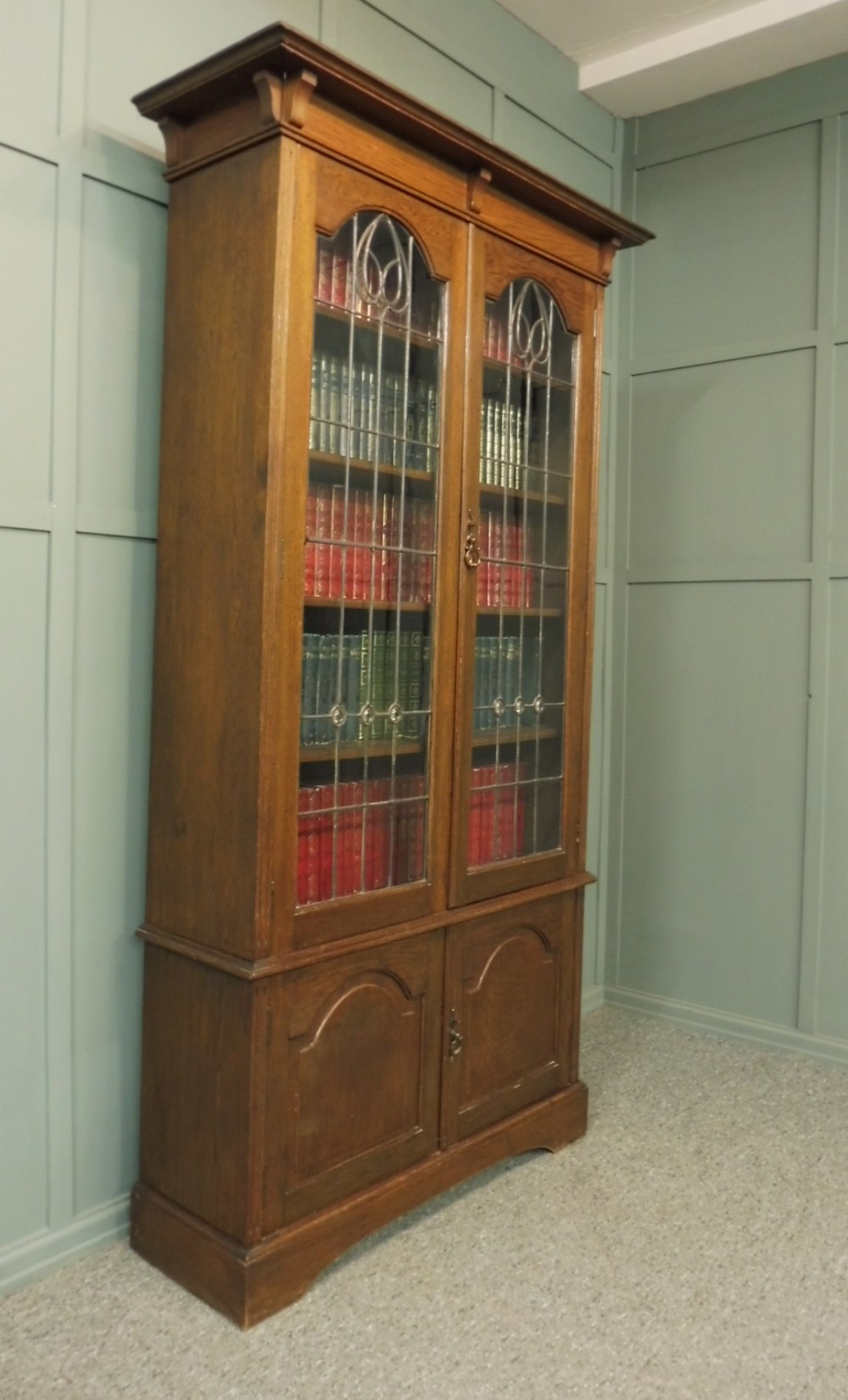 TALL SLIM OAK ARTS AND CRAFTS BOOKCASE