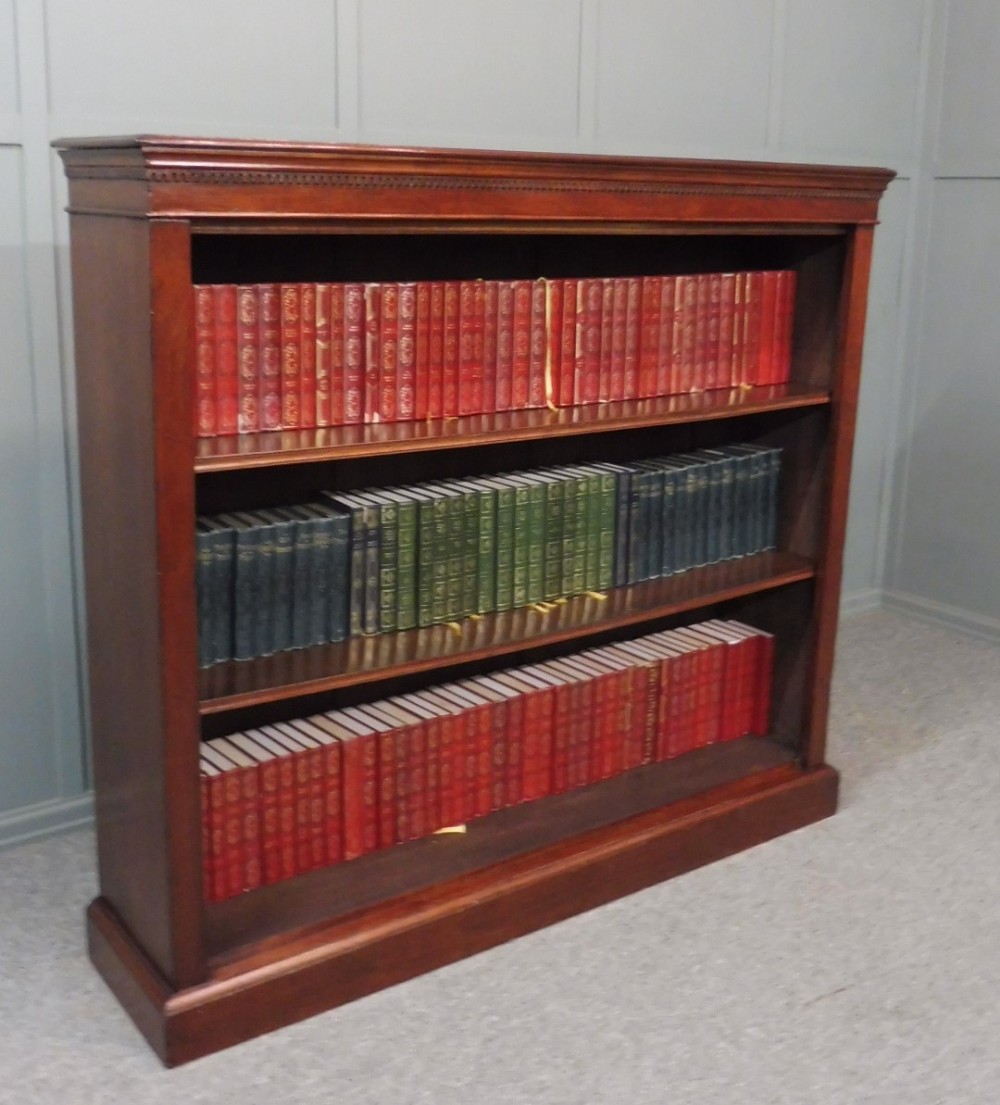 VICTORIAN WALNUT OPEN BOOKCASE