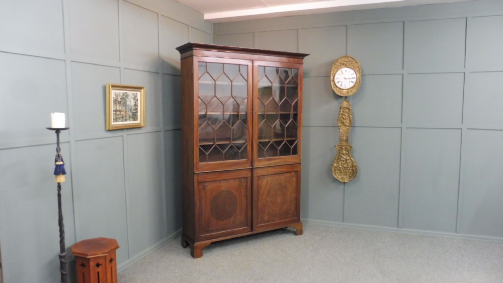 GEORGIAN MAHOGANY INLAID BOOKCASE