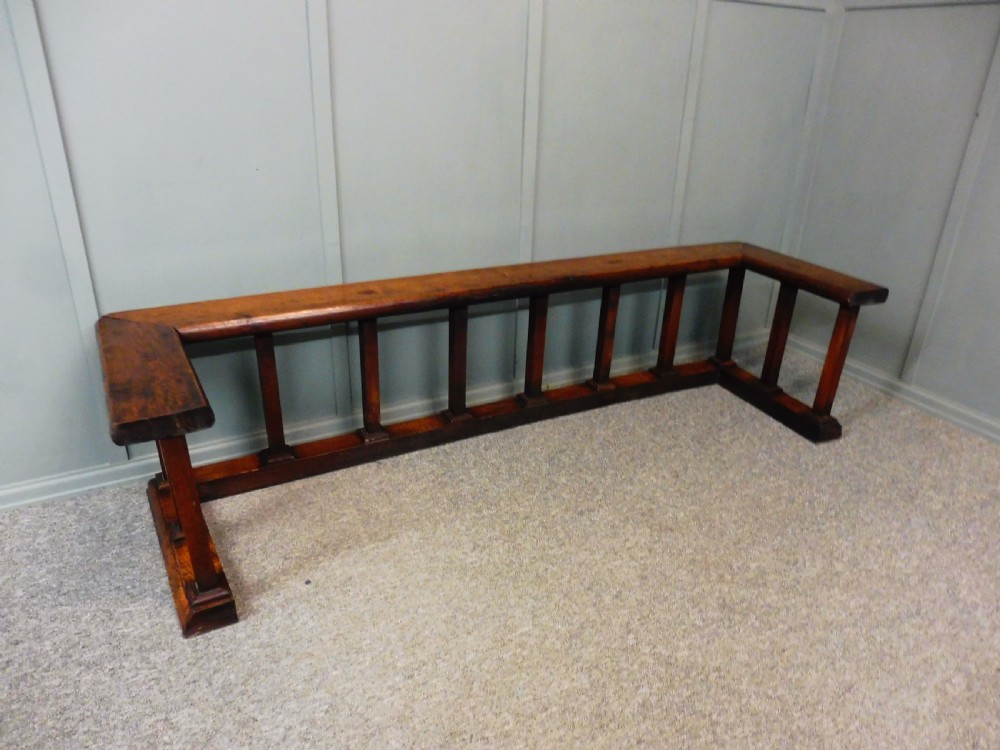 LARGE OAK ARTS AND CRAFTS CLUB FENDER View VII