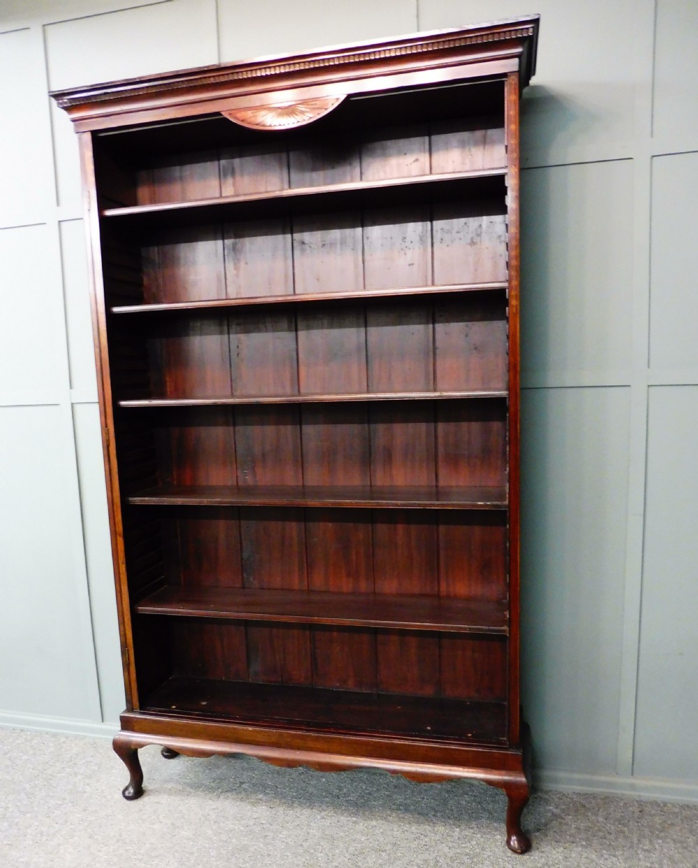 TALL MAHOGANY BOOKCASE View X