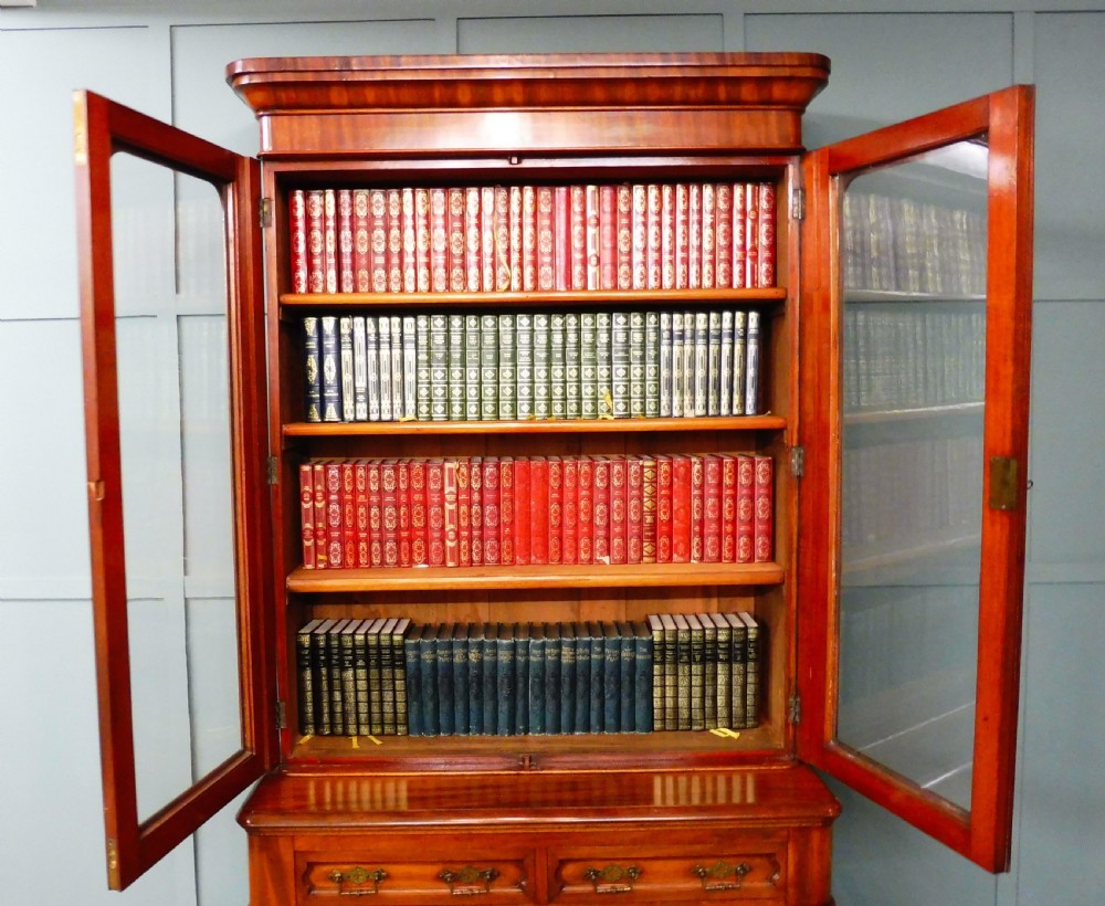 VICTORIAN MAHOGANY BOOKCASE View V