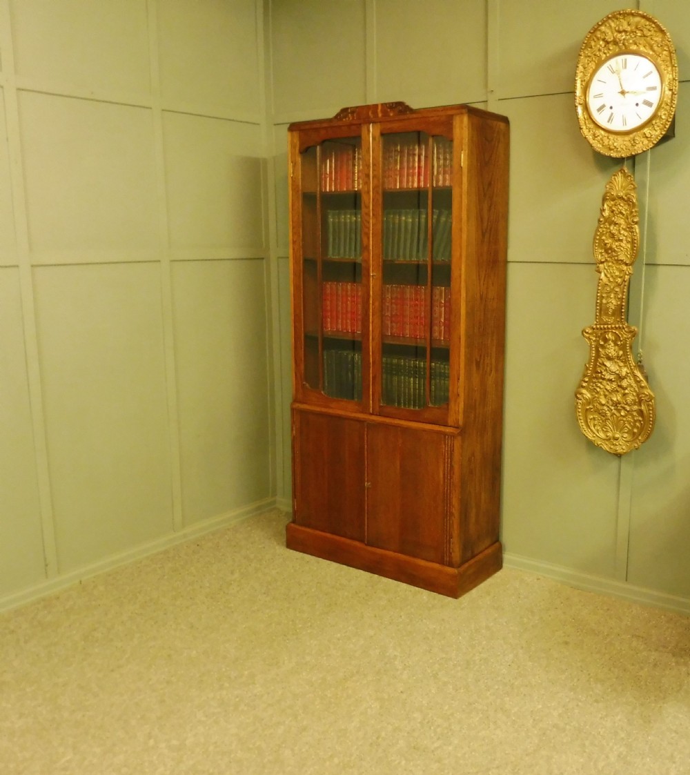 ART DECO OAK BOOKCASE View II