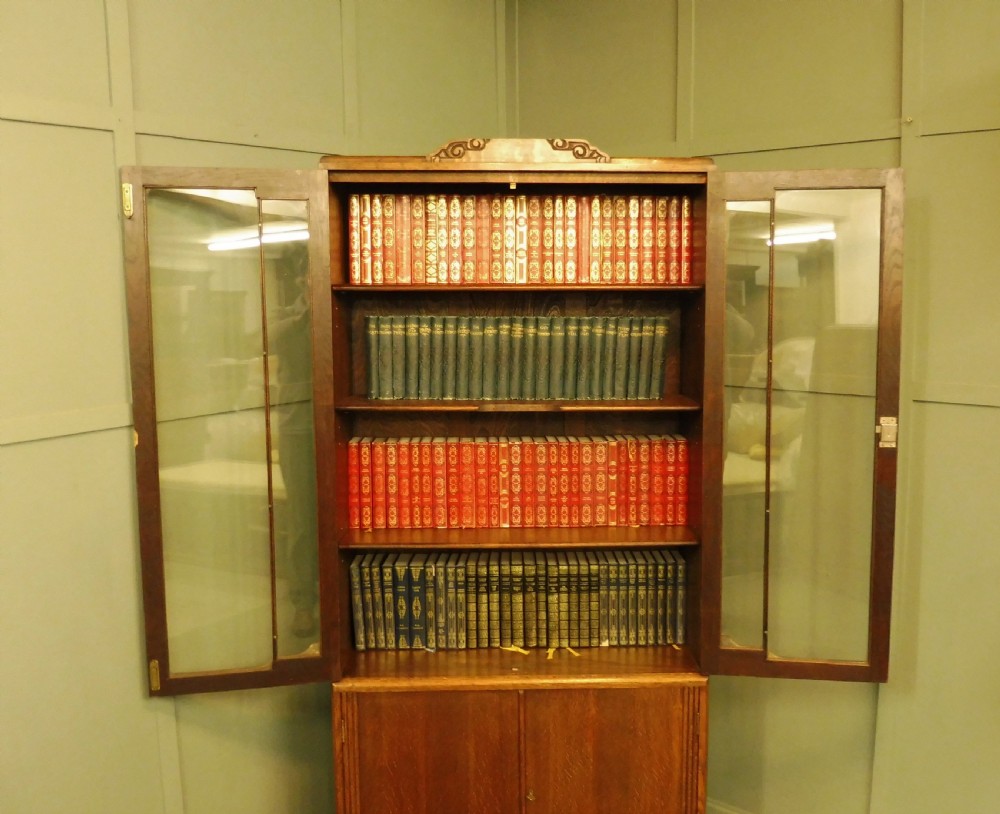 ART DECO OAK BOOKCASE View V