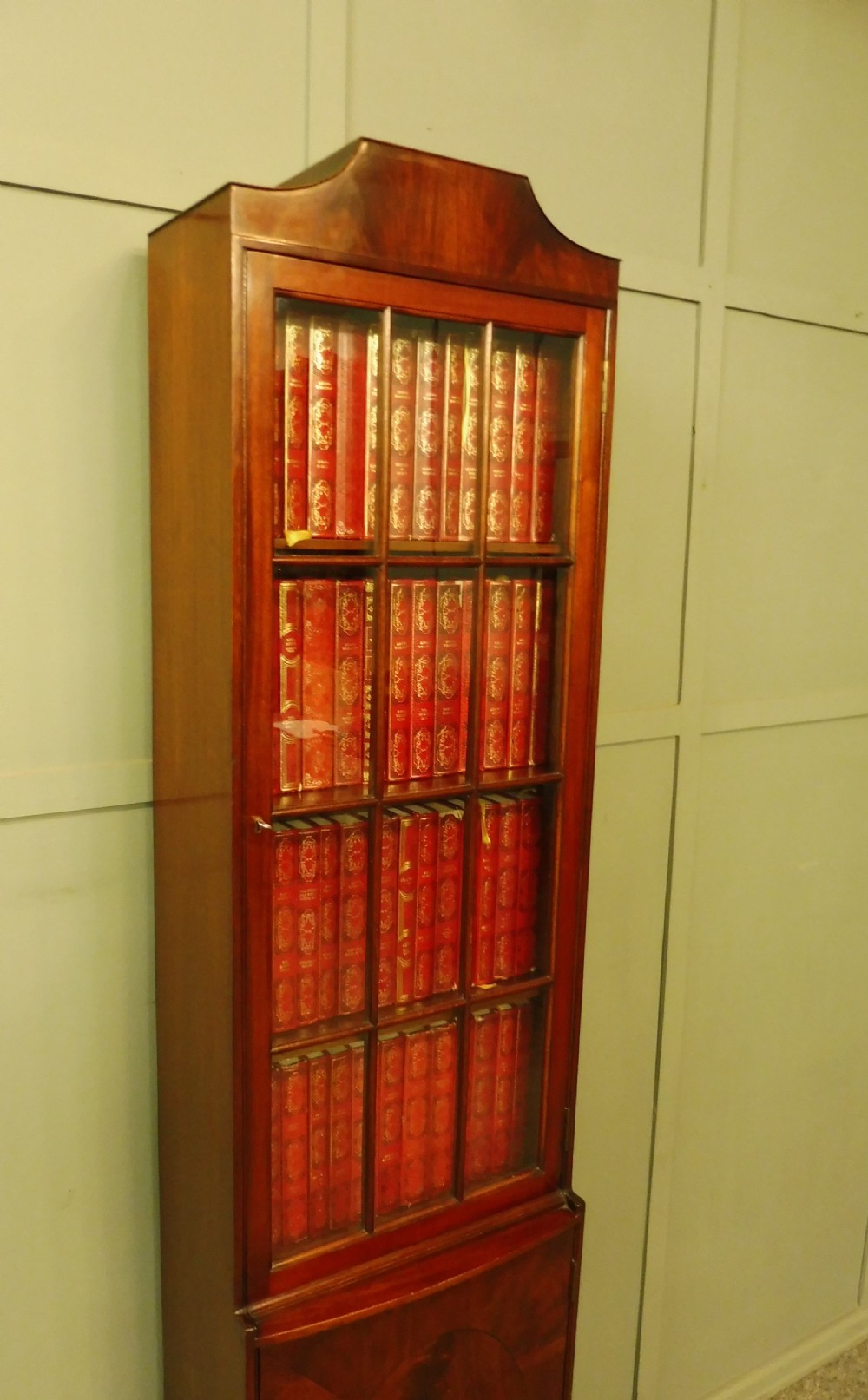 SLIM EDWARDIAN BOOKCASE View VIII