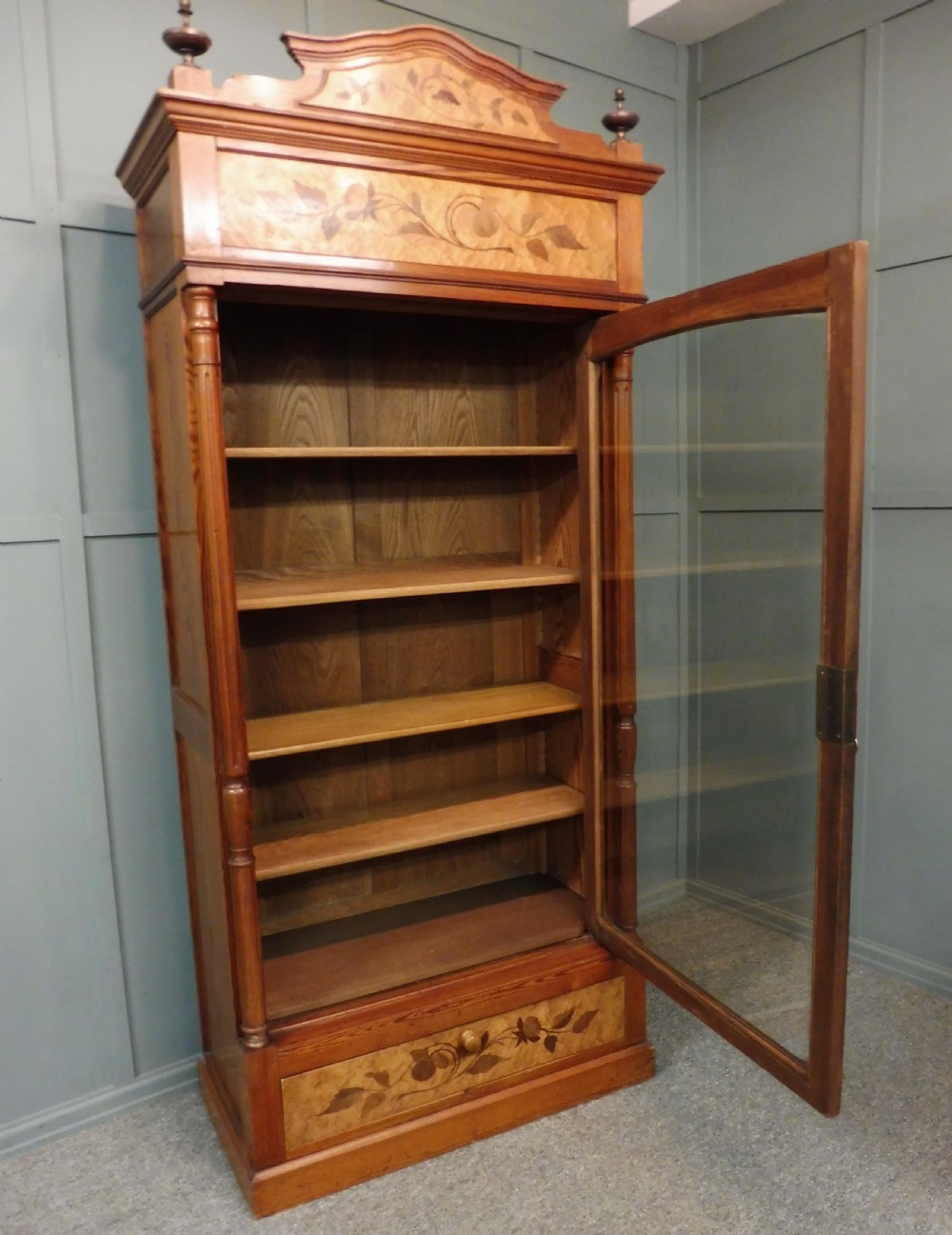 VICTORIAN FRENCH BOOKCASE View V