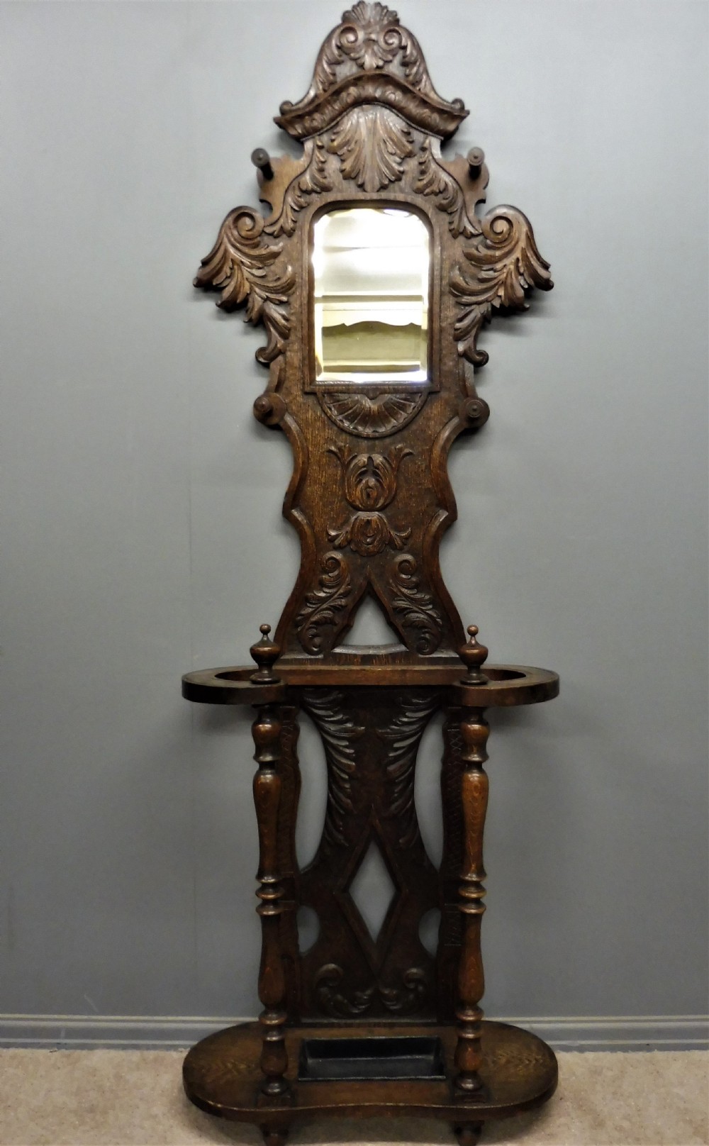 VICTORIAN OAK HALLSTAND View II