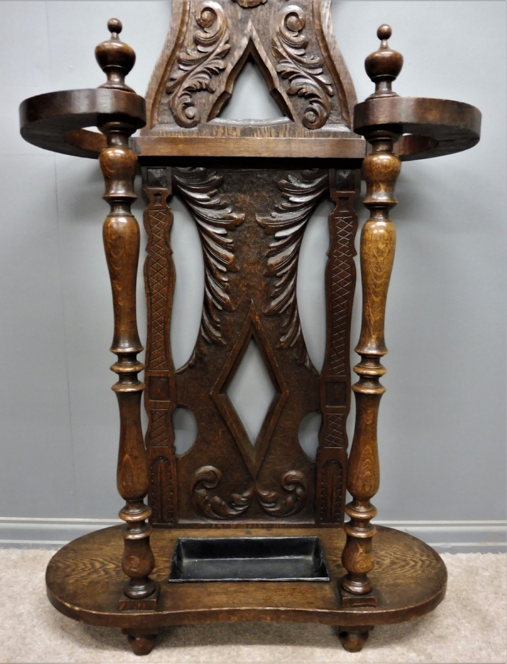 VICTORIAN OAK HALLSTAND View III