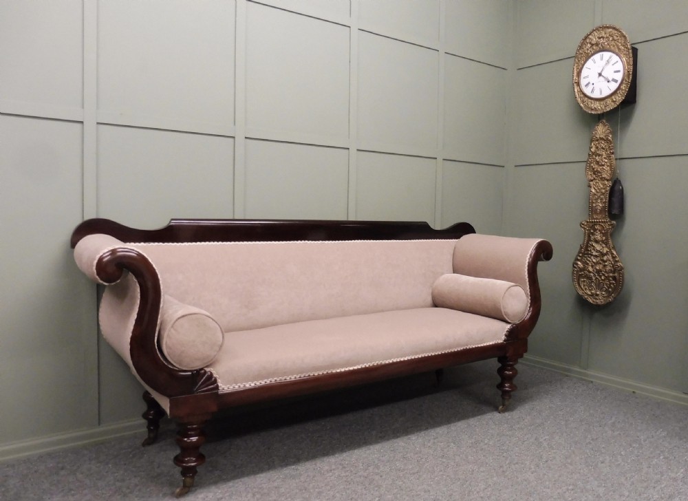VICTORIAN SCROLL END SOFA