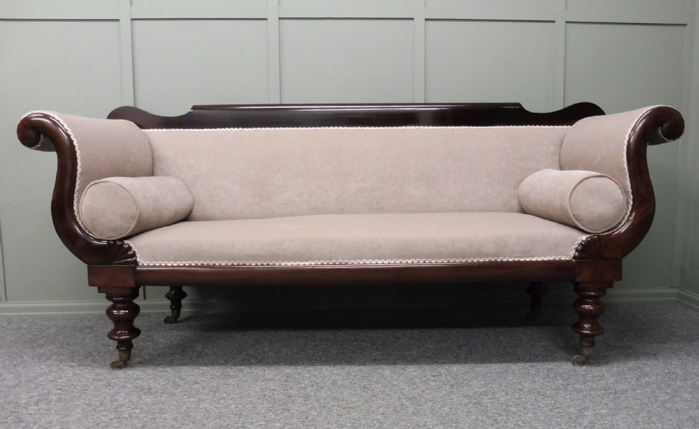 VICTORIAN SCROLL END SOFA View II