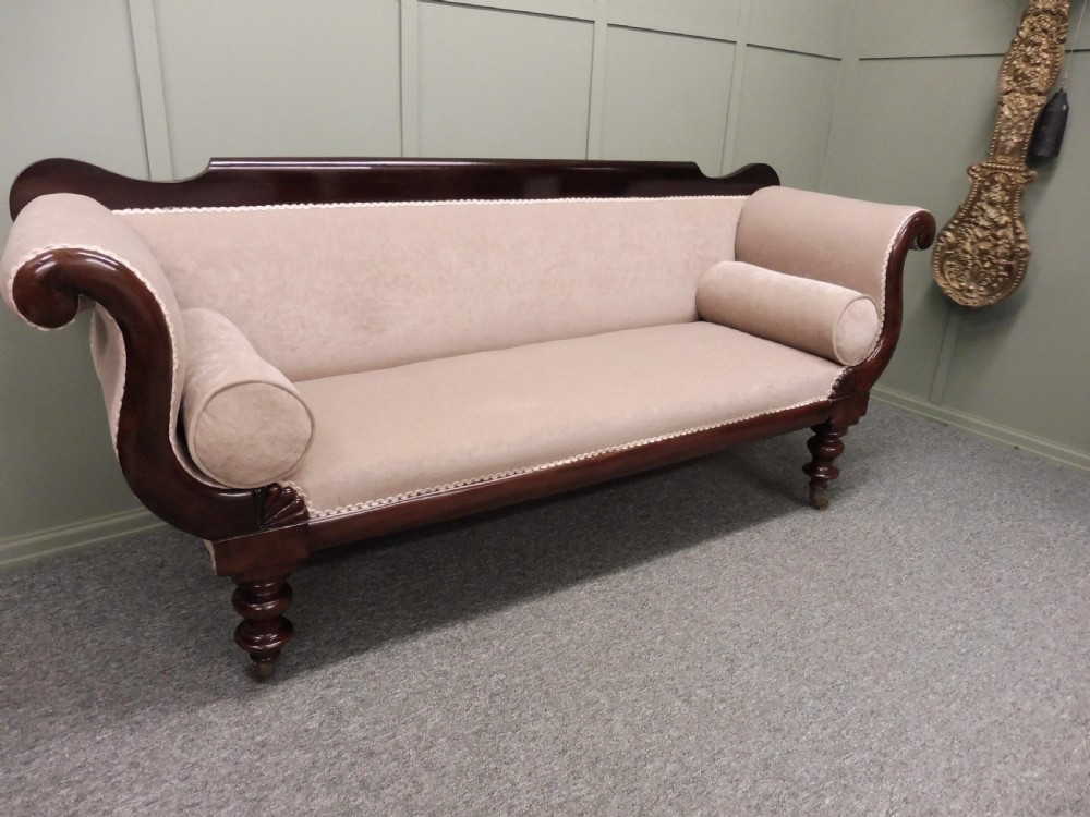 VICTORIAN SCROLL END SOFA View X