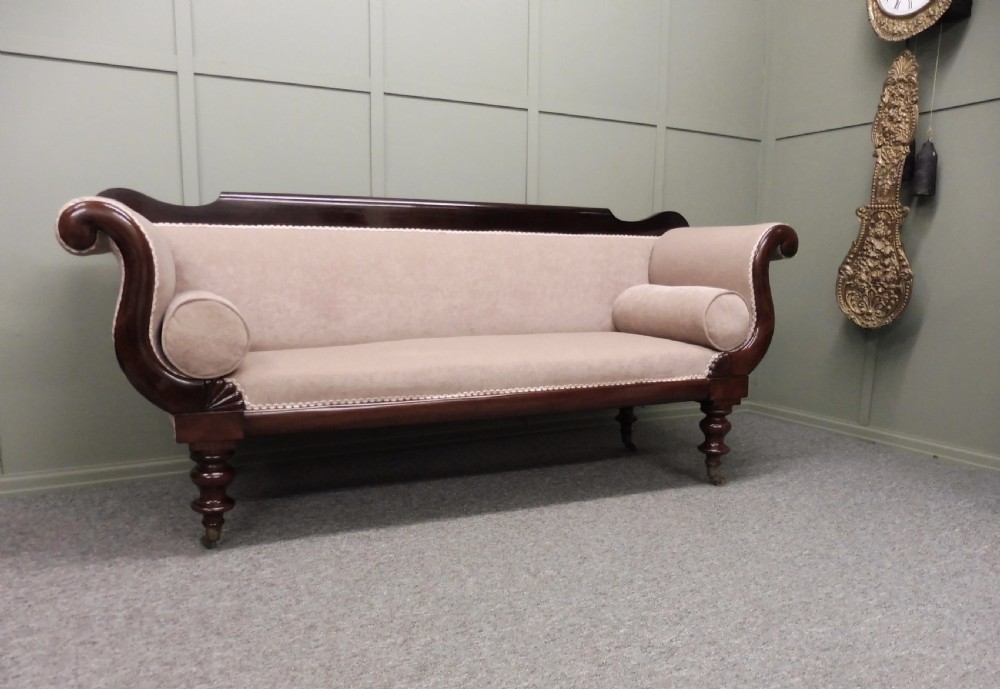 VICTORIAN SCROLL END SOFA View XI