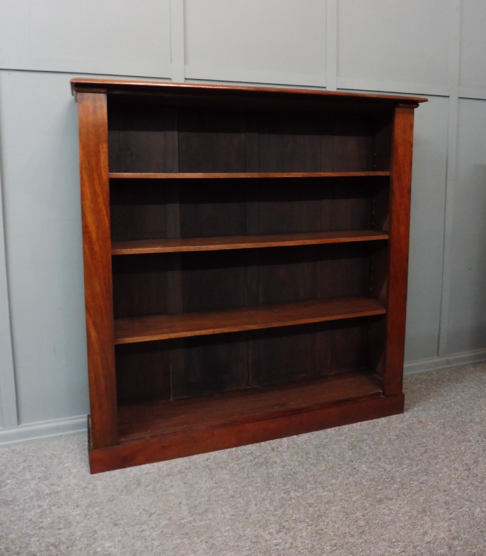 VICTORIAN MAHOGANY BOOKCASE View III