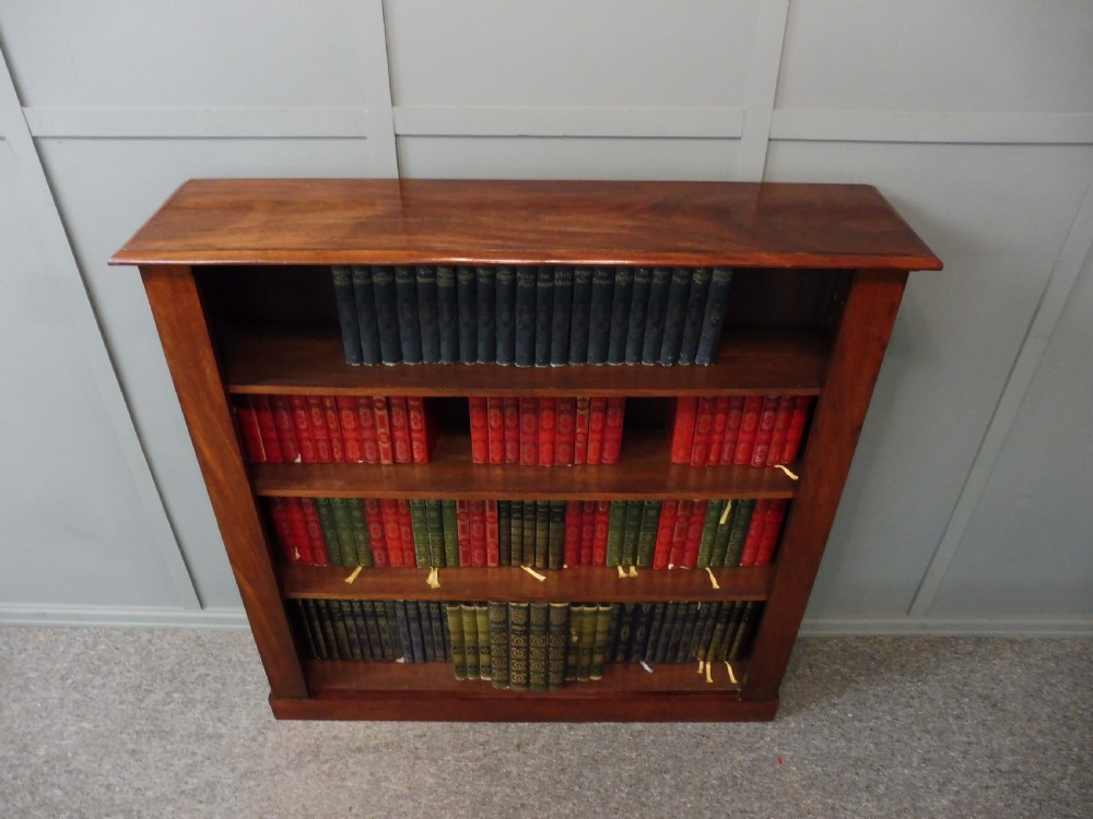 VICTORIAN MAHOGANY BOOKCASE View VI