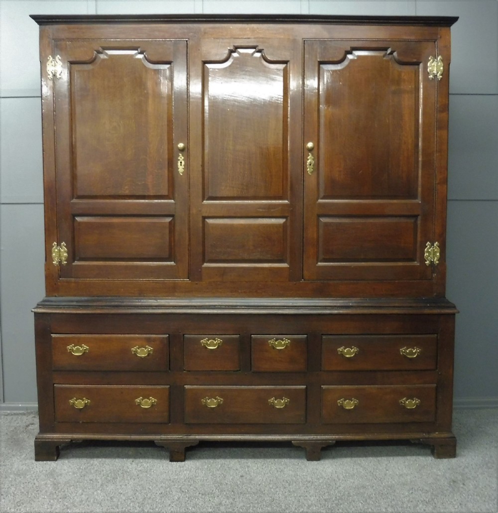 LARGE18TH CENTURY HOUSEKEEPERS CUPBOARD/ LIVERY CUPBOARD