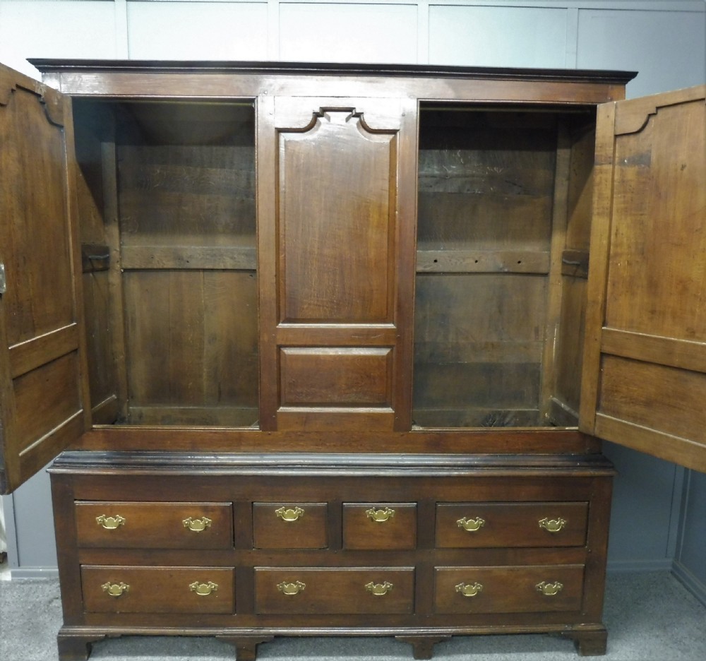 LARGE18TH CENTURY HOUSEKEEPERS CUPBOARD/ LIVERY CUPBOARD View VII