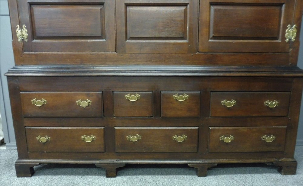 LARGE18TH CENTURY HOUSEKEEPERS CUPBOARD/ LIVERY CUPBOARD View XII