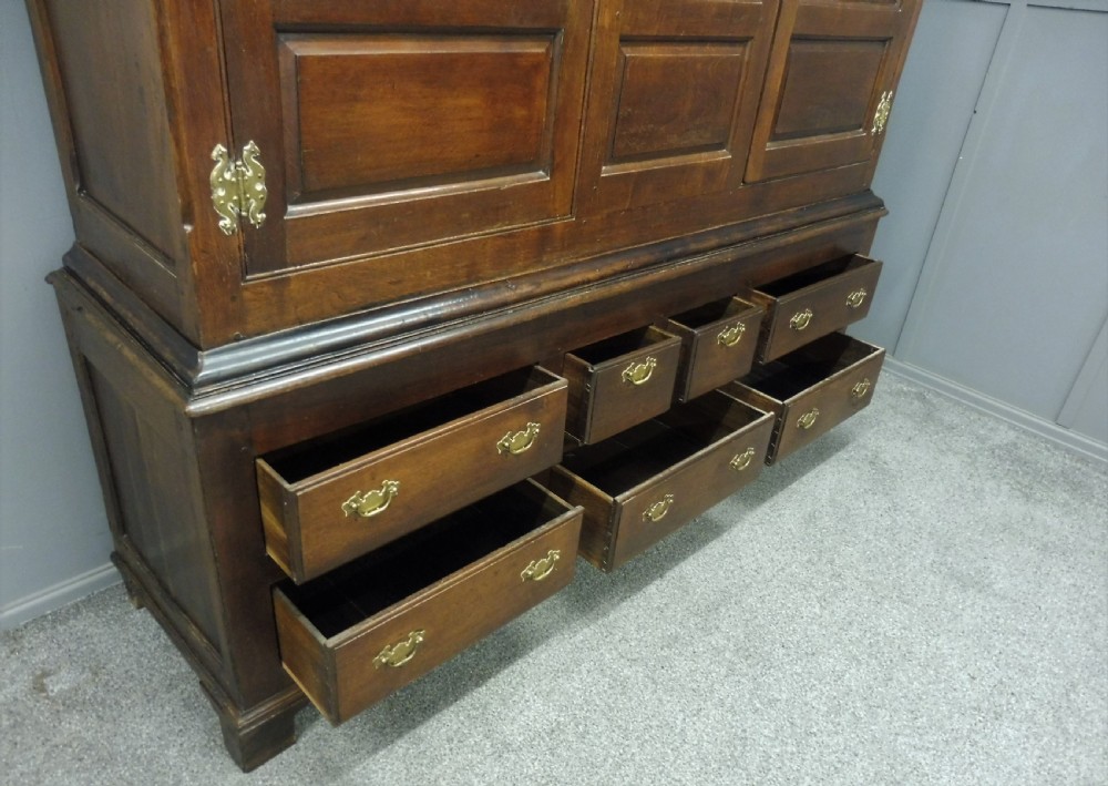 LARGE18TH CENTURY HOUSEKEEPERS CUPBOARD/ LIVERY CUPBOARD View XIV